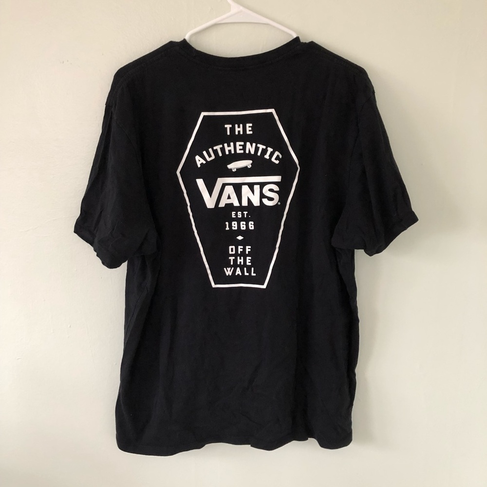 Black vans basic T-shirt